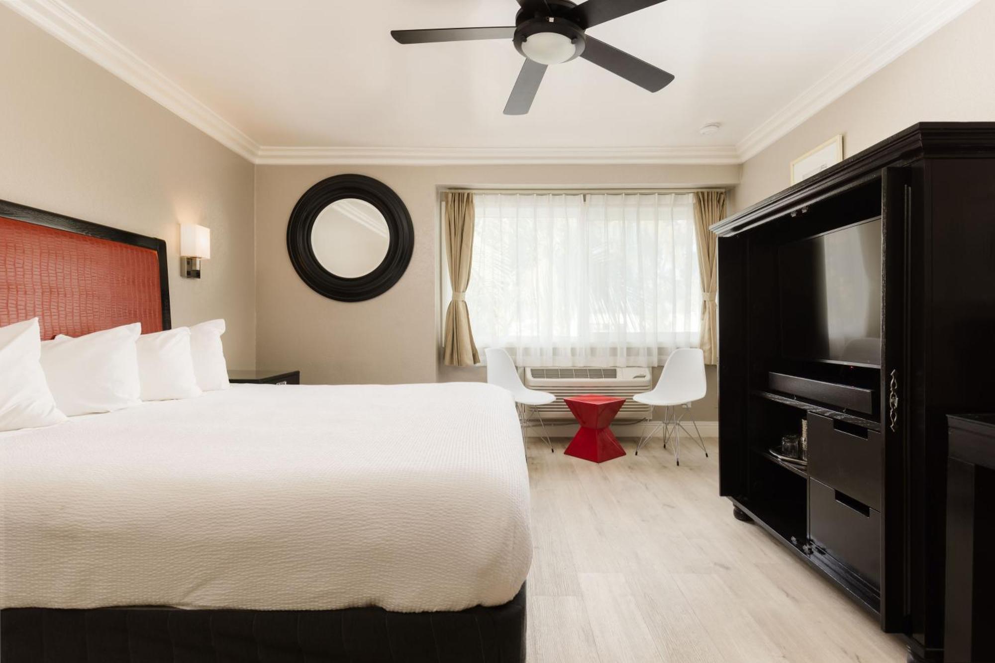 Inn At Highway 1 Ломпок Екстериор снимка